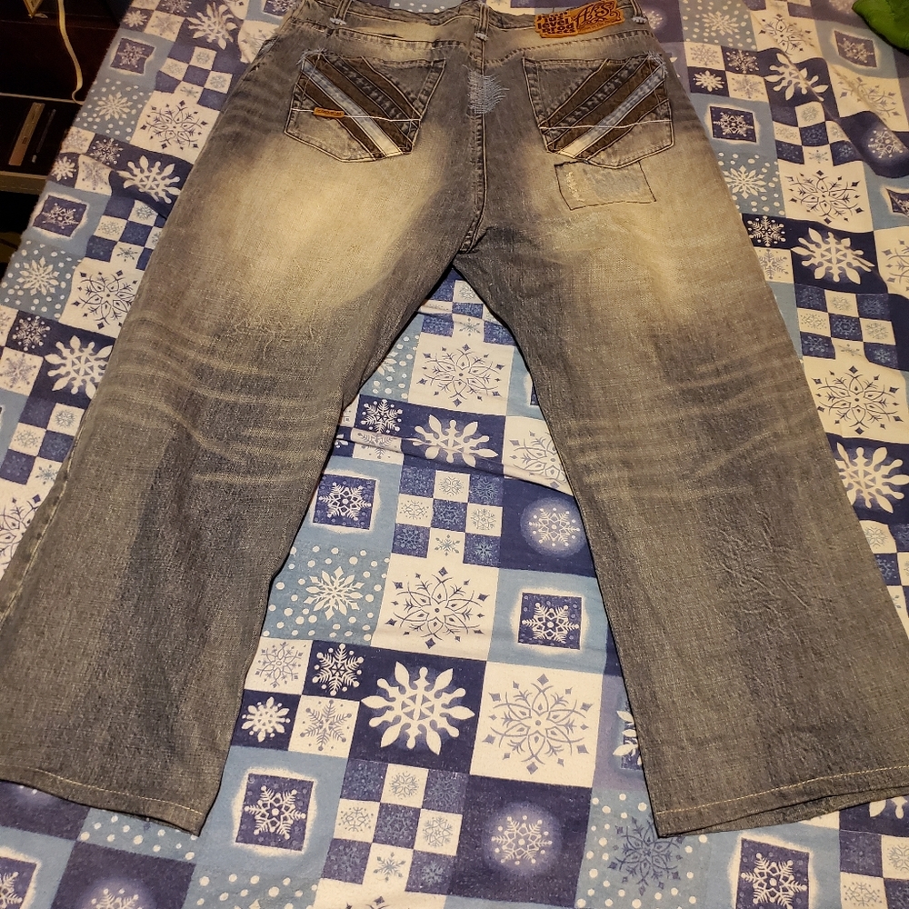 Jeans - Picture 2 of 2